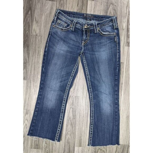 Silver Womens Size 30 Embroidered Aiko Bootcut Raw Hem Denim Blue Jeans Capris - Picture 1 of 12